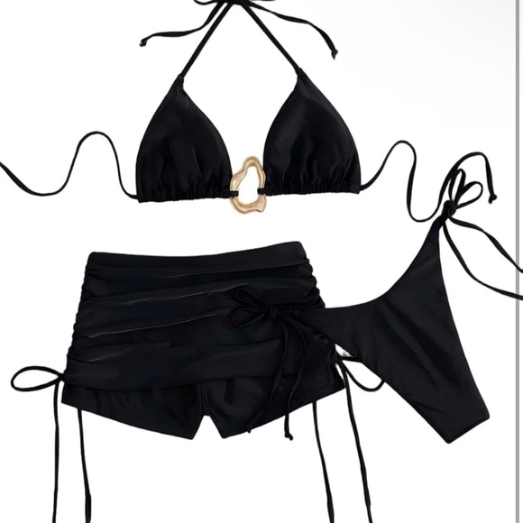 Amazon Bikini Set - Picture 2 of 5